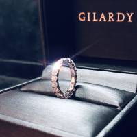 GILARDY Memoire / Eternity Ring aus 18K Weissgold mit insgesamt 23 runden Brillanten
